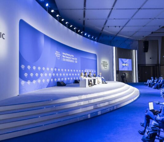 경기도 4차산업혁명센터가 추천한 경기도 스타트업 2곳 세계경제포럼 ‘기술 선구자 스타트업’에 선정